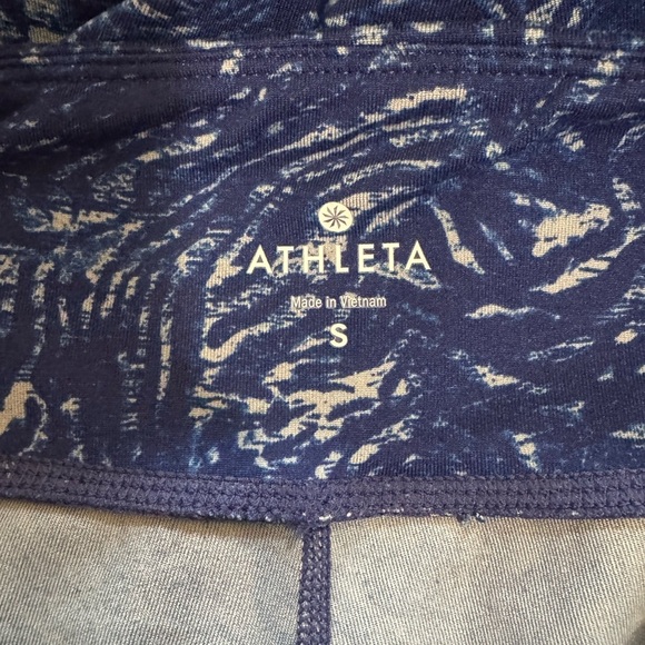 Athleta Aurora blue & gray patterned athletic leggings ankle length~Small - Picture 4 of 5